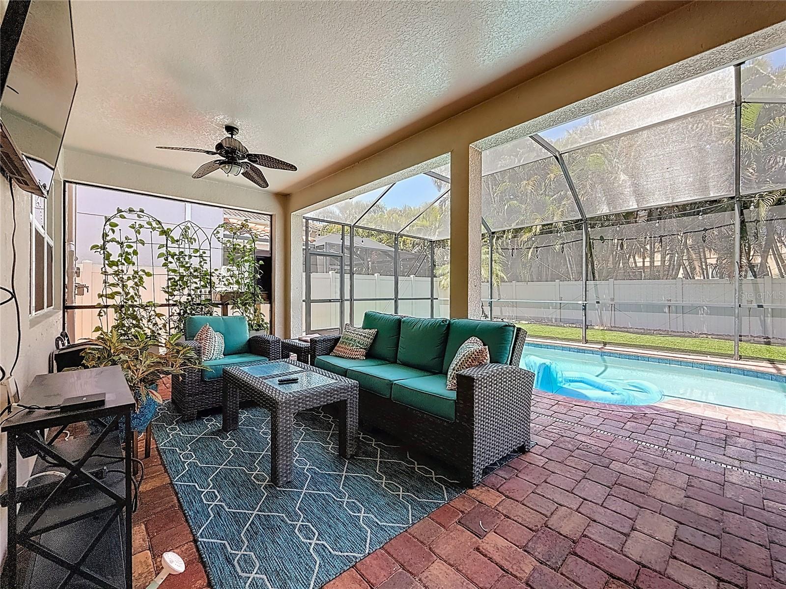 10193 GRAND OAK CIR, MADEIRA BEACH, FL, 33708