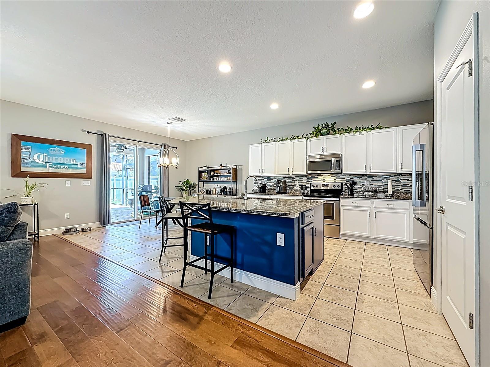 10193 GRAND OAK CIR, MADEIRA BEACH, FL, 33708