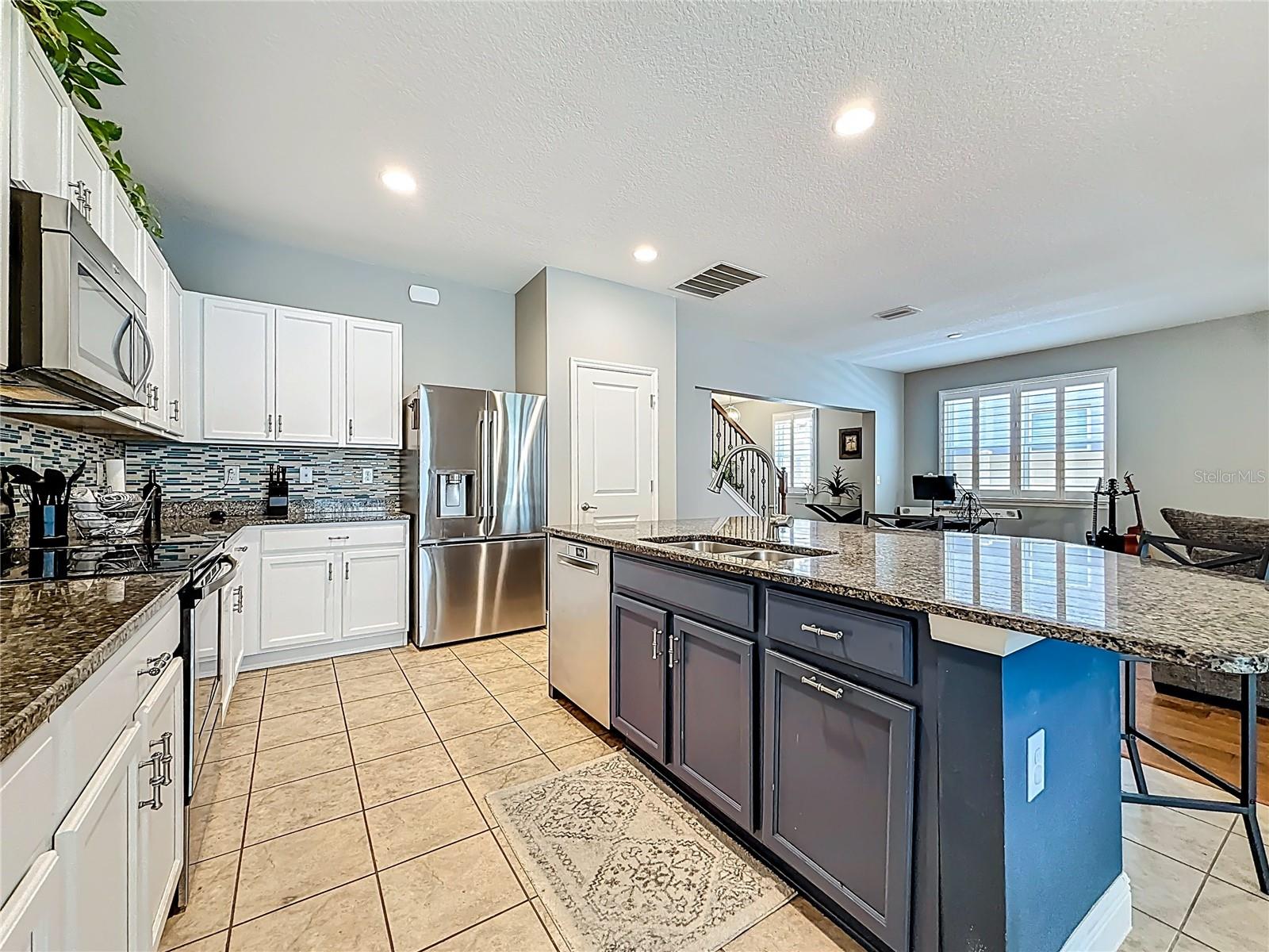 10193 GRAND OAK CIR, MADEIRA BEACH, FL, 33708