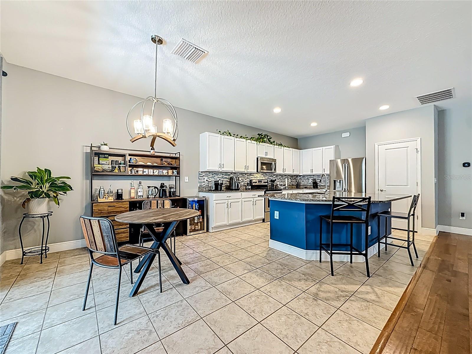 10193 GRAND OAK CIR, MADEIRA BEACH, FL, 33708