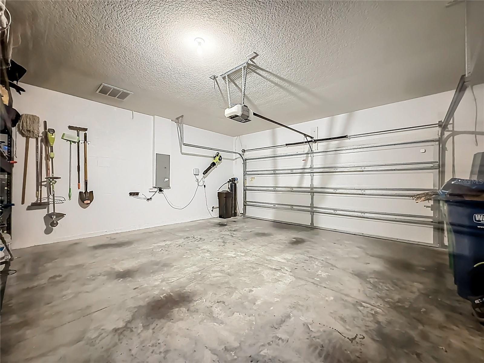 10193 GRAND OAK CIR, MADEIRA BEACH, FL, 33708