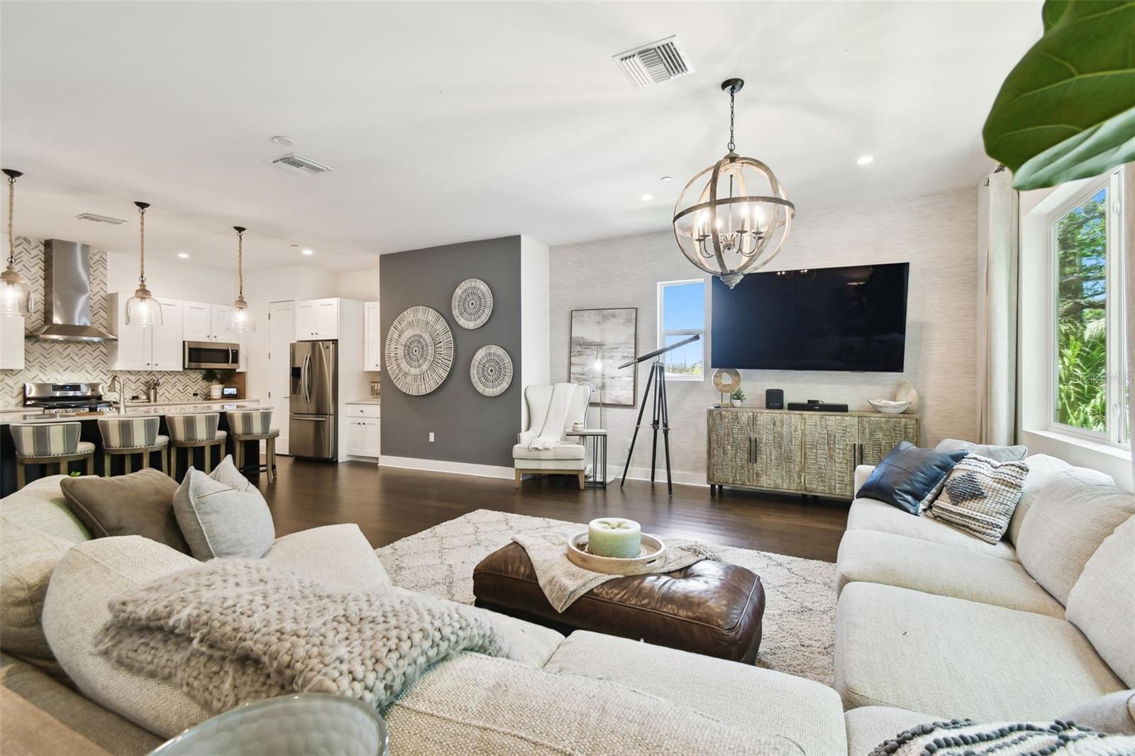 3100 W PAUL AVE #15, TAMPA, FL, 33611