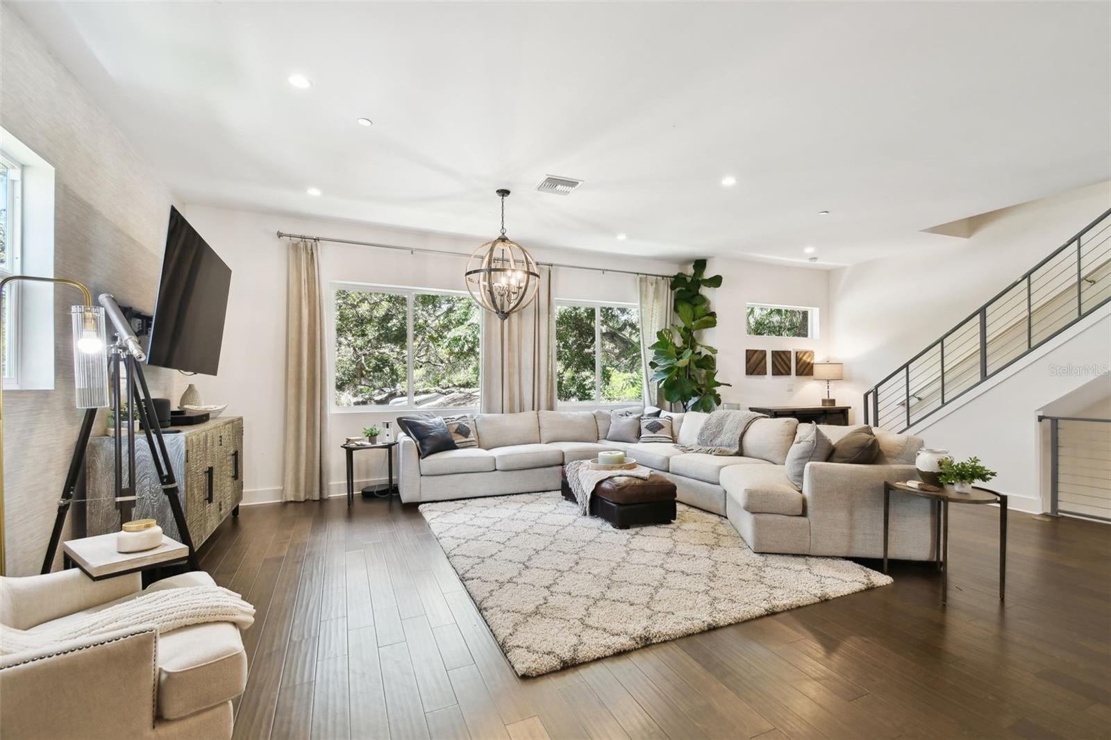 3100 W PAUL AVE #15, TAMPA, FL, 33611