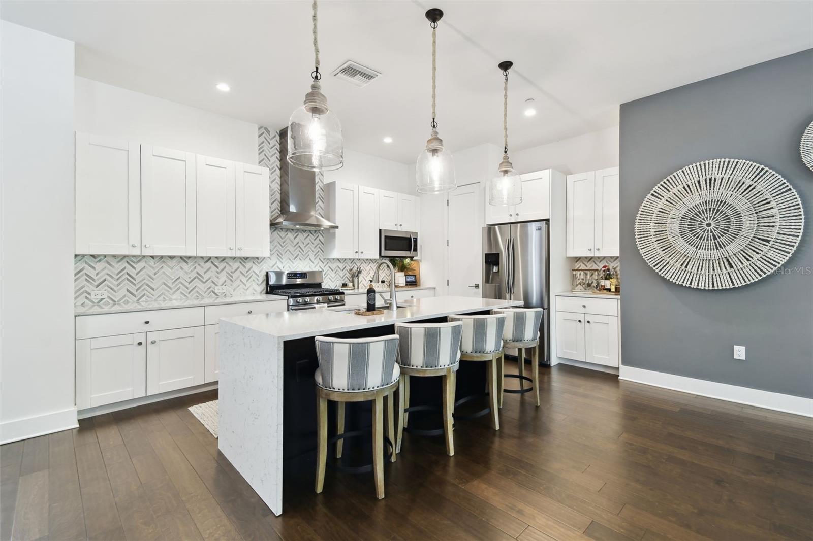 3100 W PAUL AVE #15, TAMPA, FL, 33611