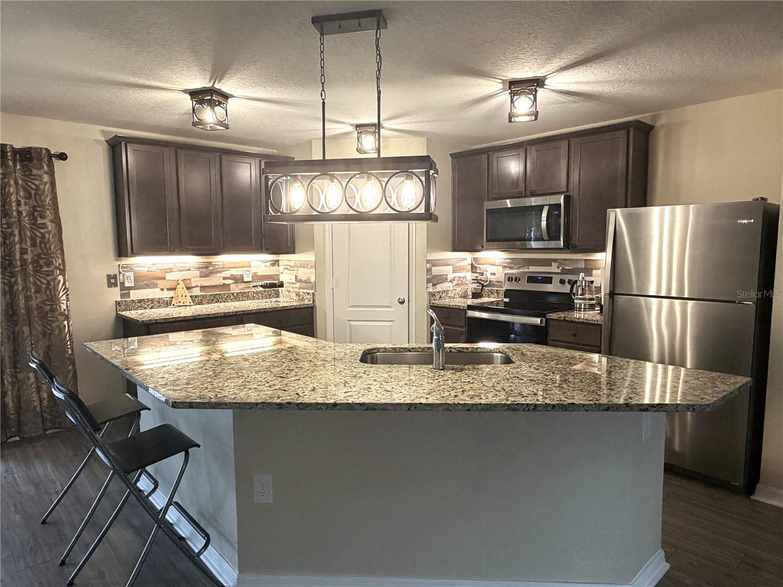 37 RICKENBACKER DR, PALM COAST, FL, 32164