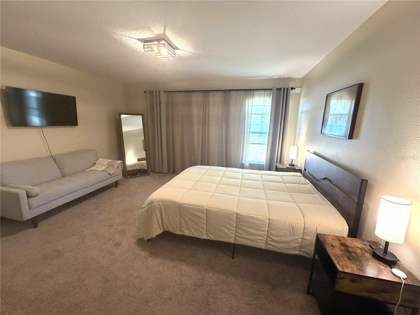 37 RICKENBACKER DR, PALM COAST, FL, 32164