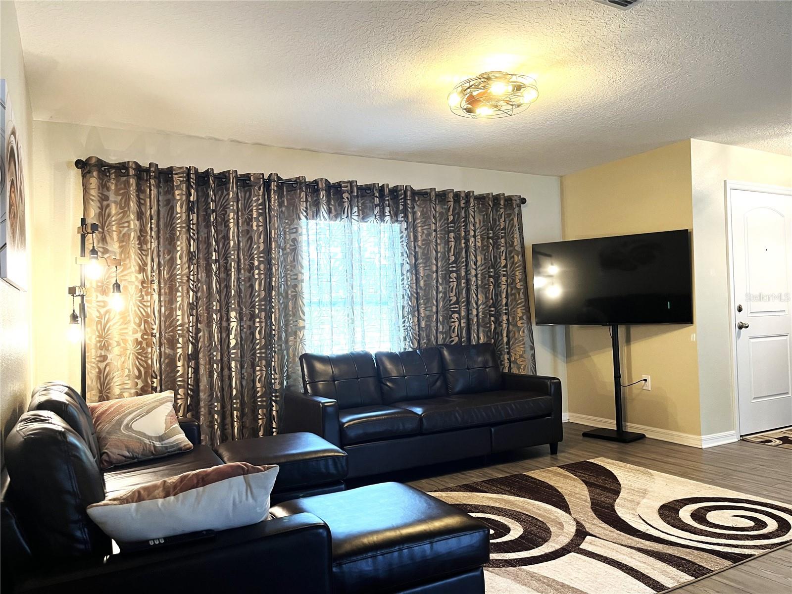 37 RICKENBACKER DR, PALM COAST, FL, 32164