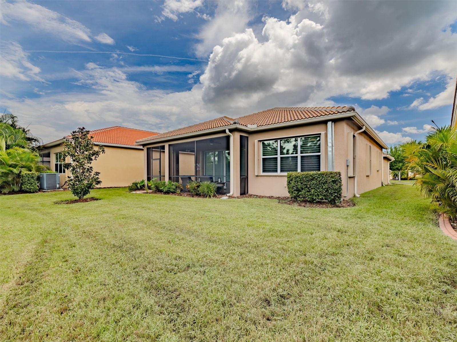 4820 GRAND BANKS DR, WIMAUMA, FL, 33598