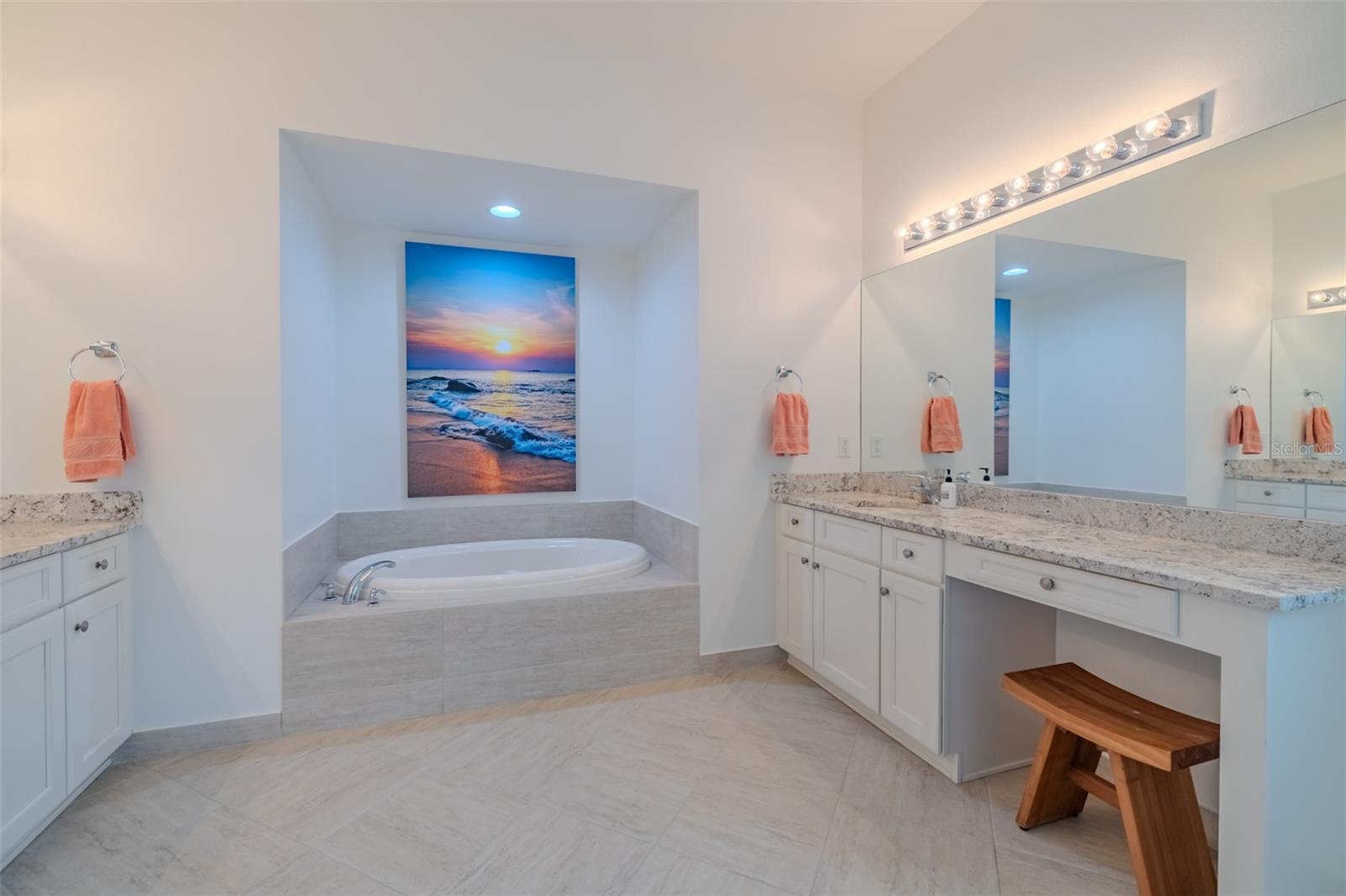 4820 GRAND BANKS DR, WIMAUMA, FL, 33598