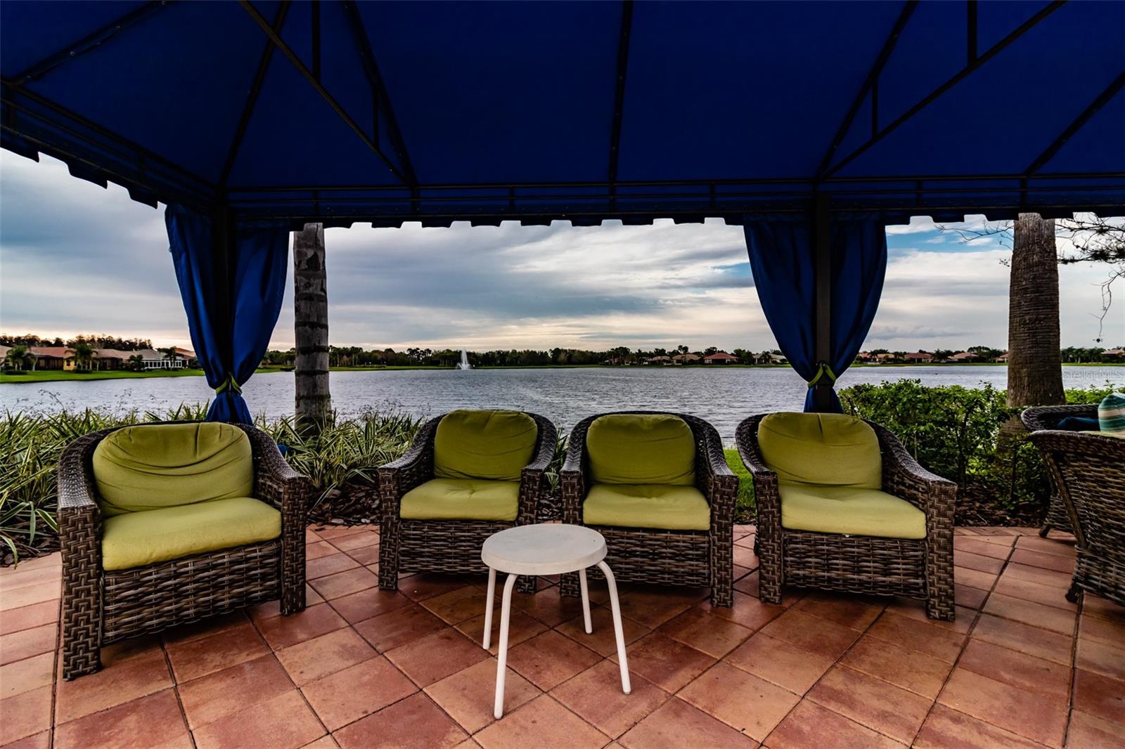 4820 GRAND BANKS DR, WIMAUMA, FL, 33598