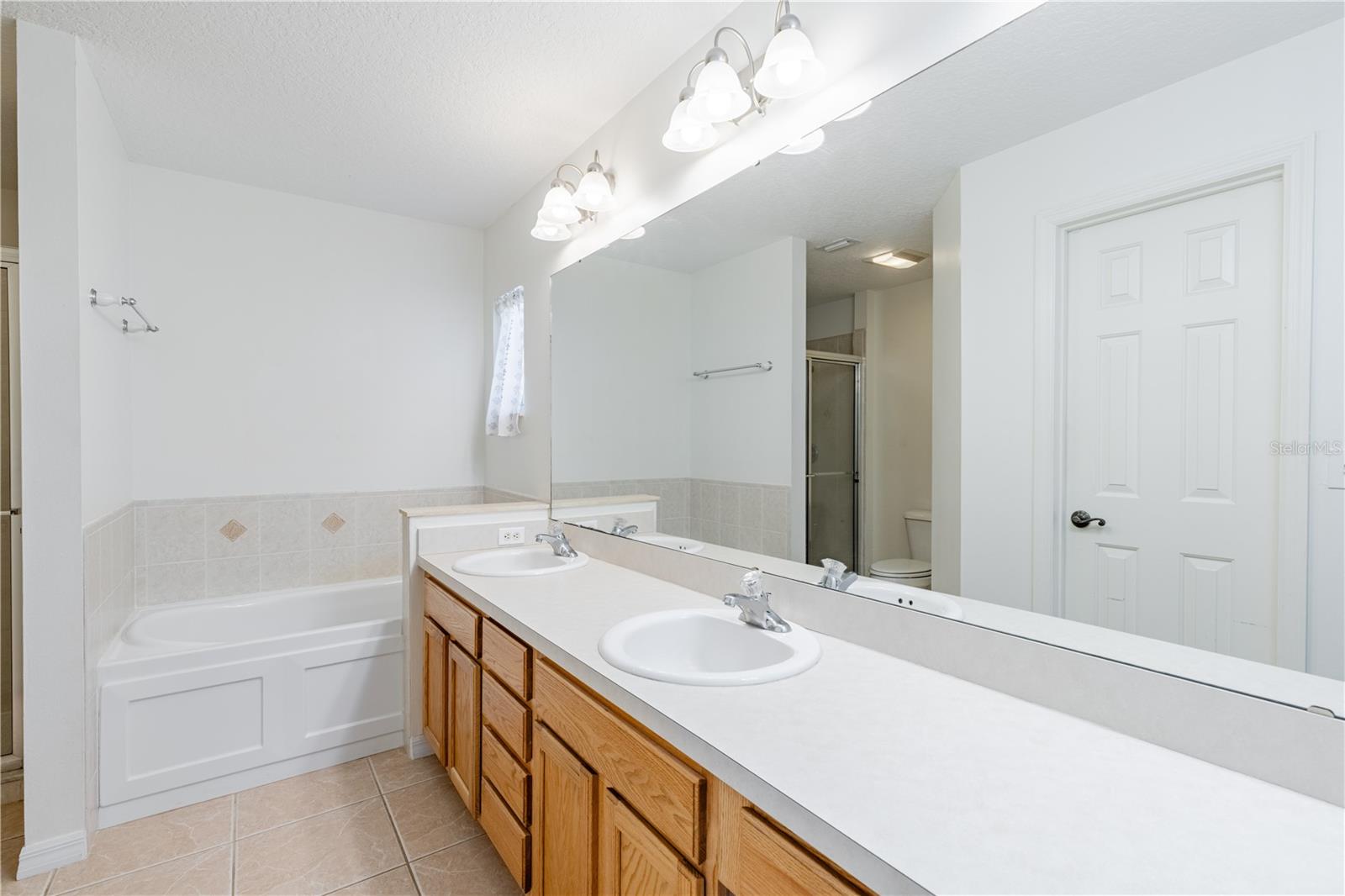 3353 ABACO DR, TAVARES, FL, 32778