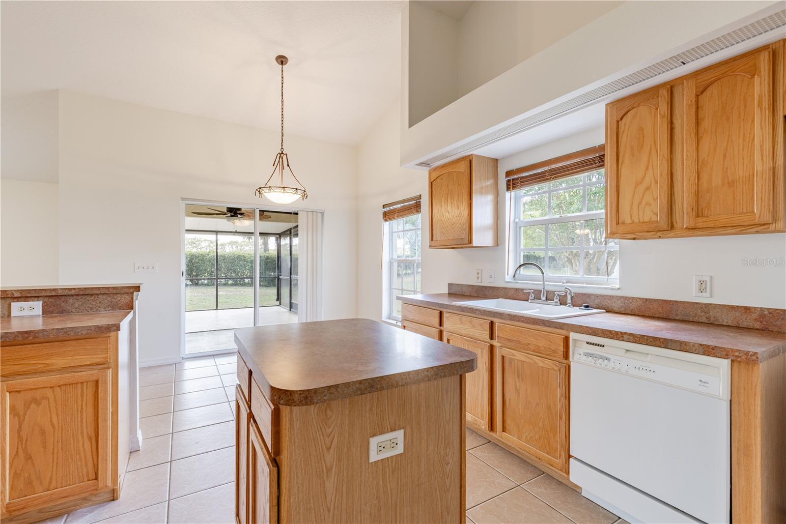 3353 ABACO DR, TAVARES, FL, 32778