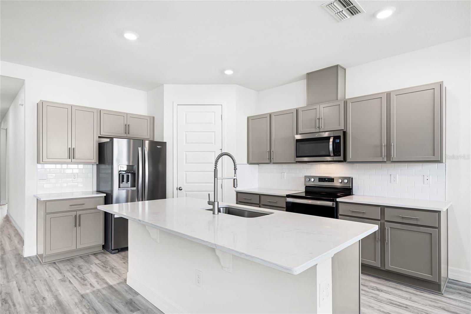 5415 CLOUDBERRY AVE, LAKELAND, FL, 33811