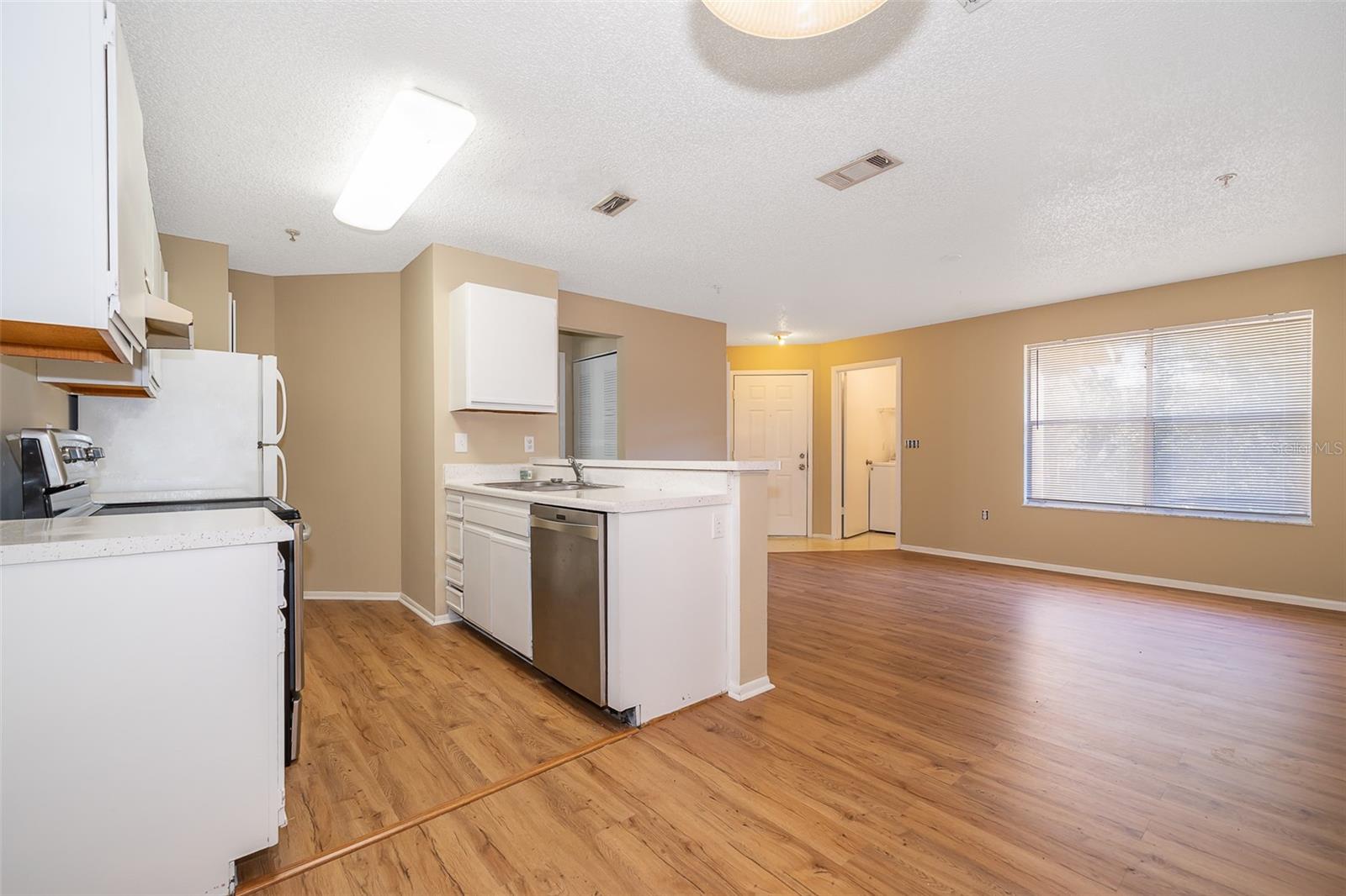 956 SALT POND PL #306, ALTAMONTE SPRINGS, FL, 32714