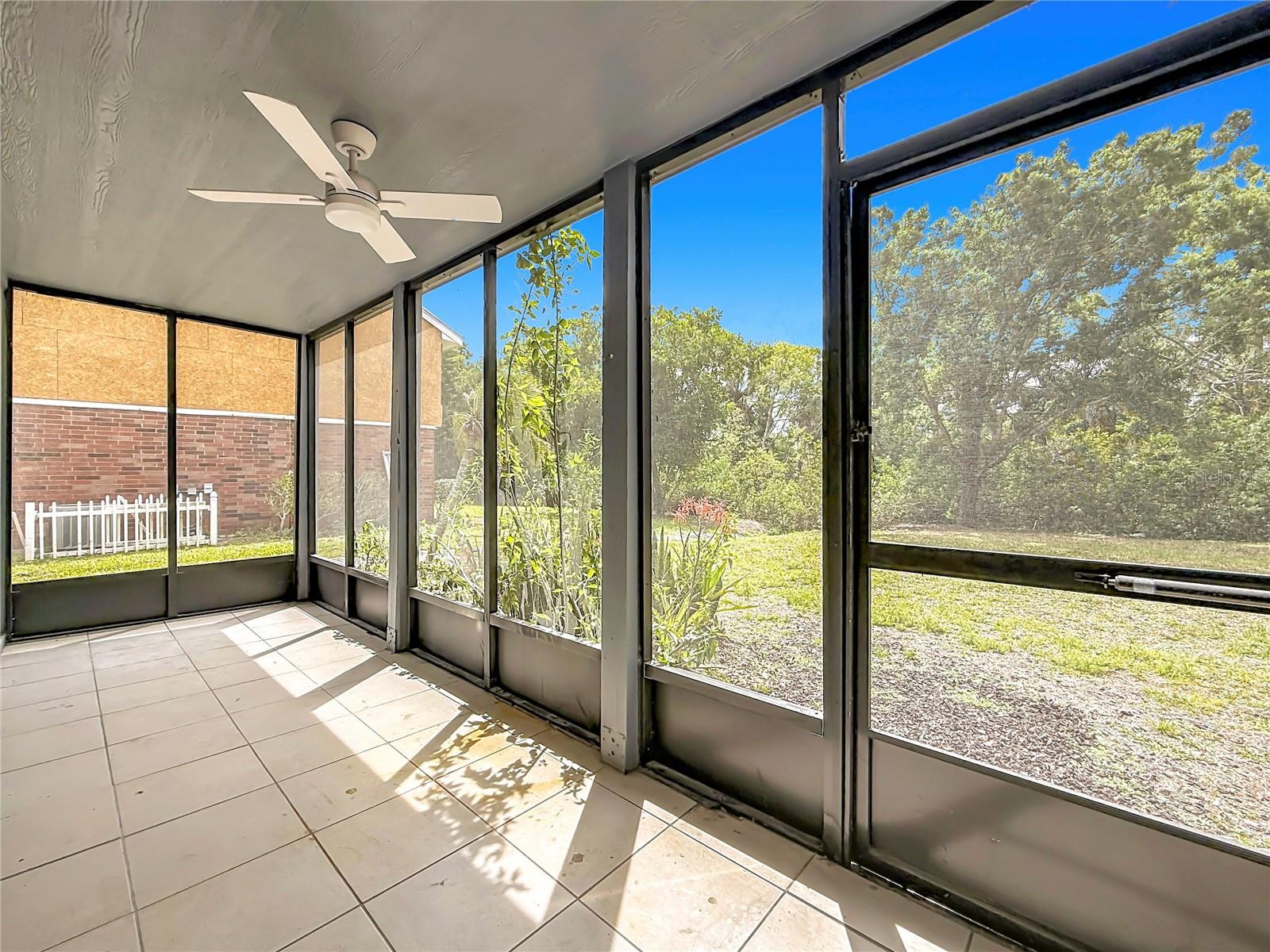 200 COUNTRY CLUB DR #1301, LARGO, FL, 33771