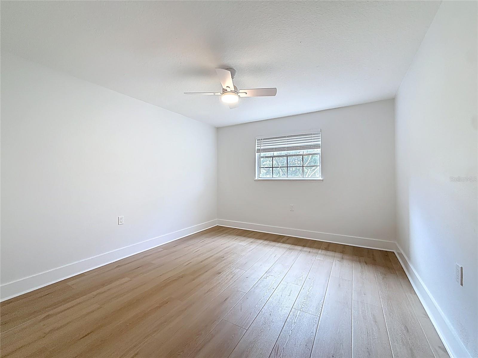 200 COUNTRY CLUB DR #1301, LARGO, FL, 33771