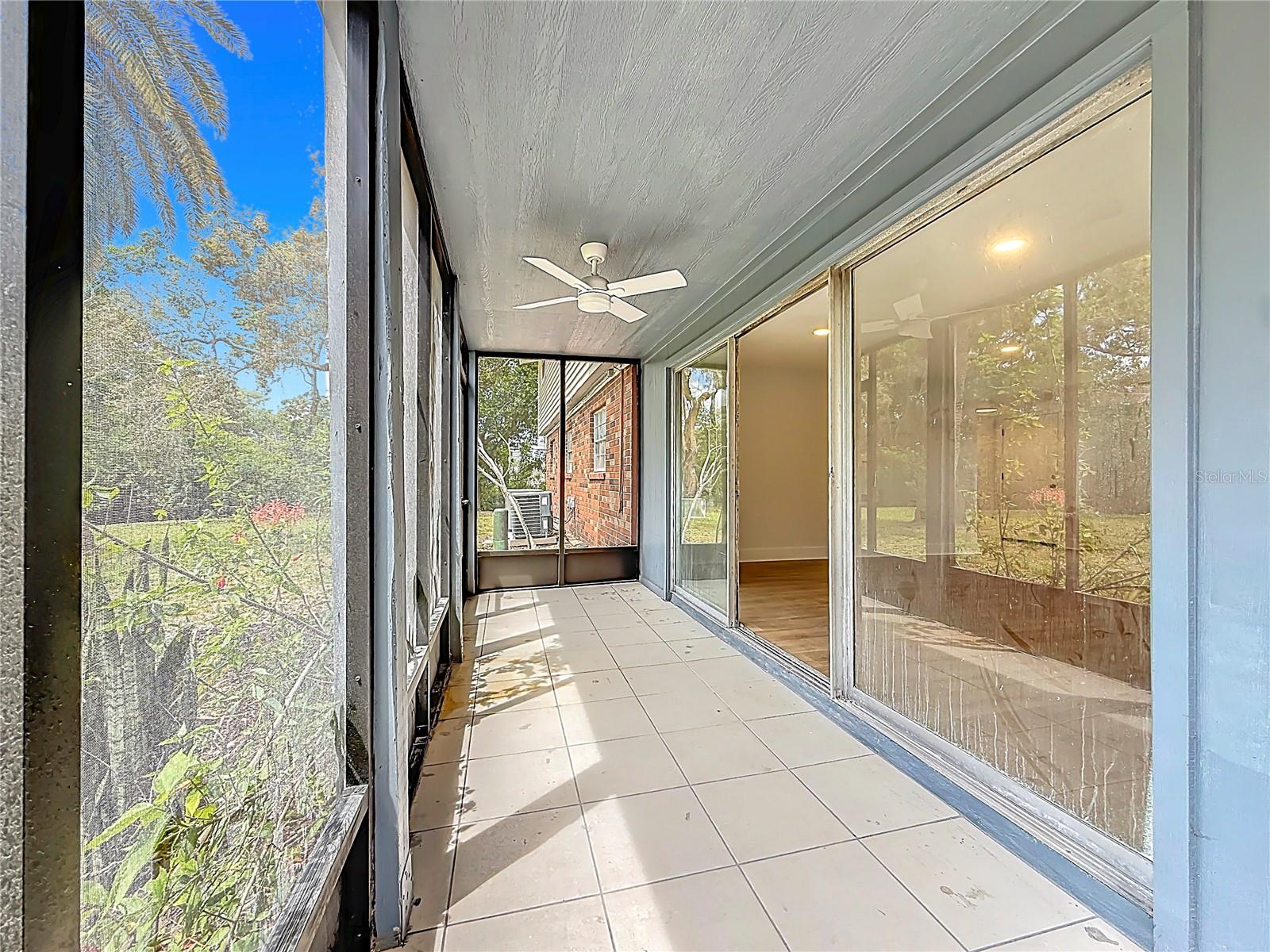 200 COUNTRY CLUB DR #1301, LARGO, FL, 33771