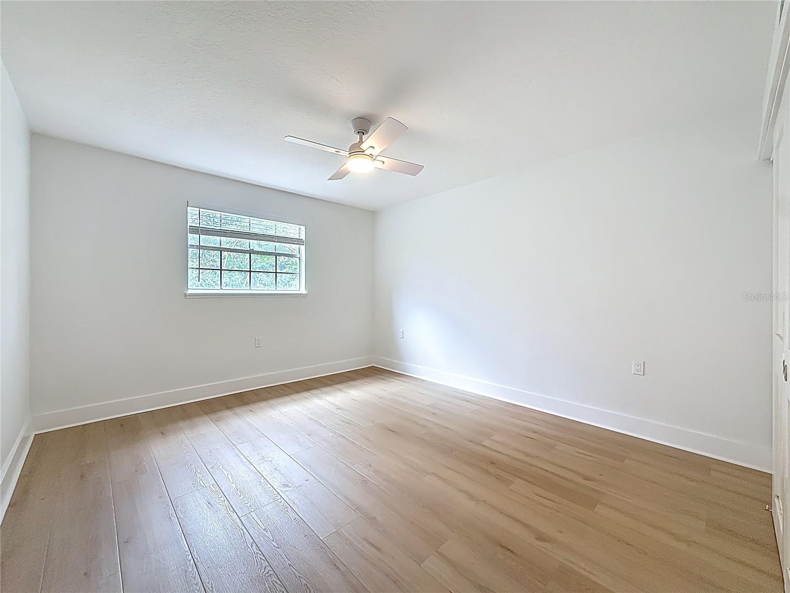 200 COUNTRY CLUB DR #1301, LARGO, FL, 33771