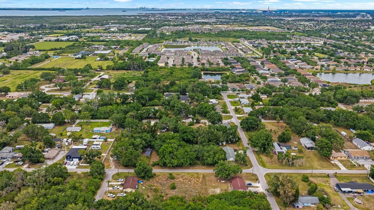 704 1ST AVE NE, RUSKIN, FL, 33570