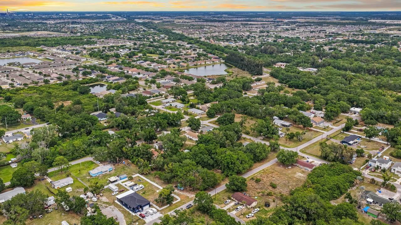 704 1ST AVE NE, RUSKIN, FL, 33570