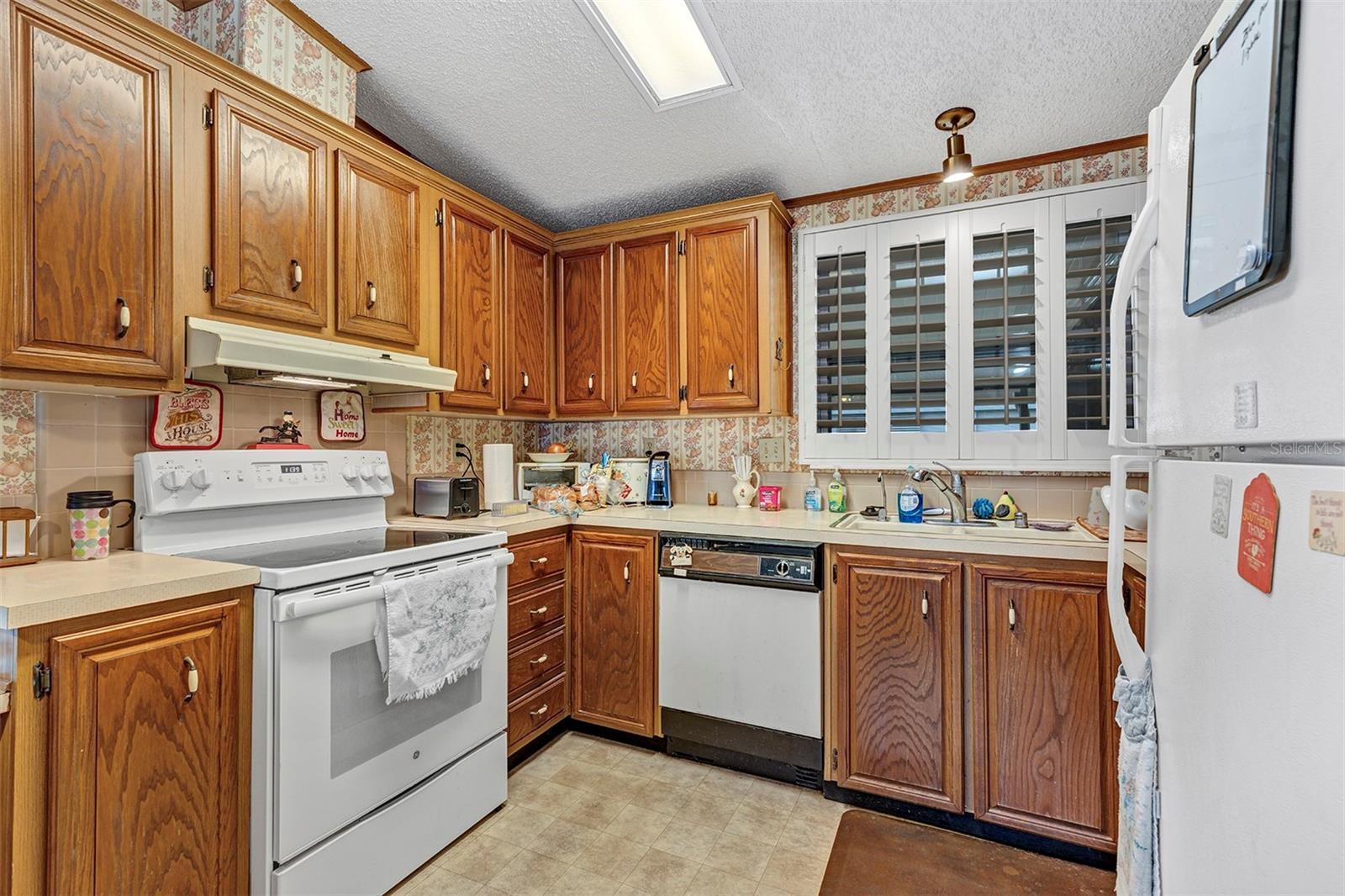 3033 MYAKKA RIVER RD, TAVARES, FL, 32778