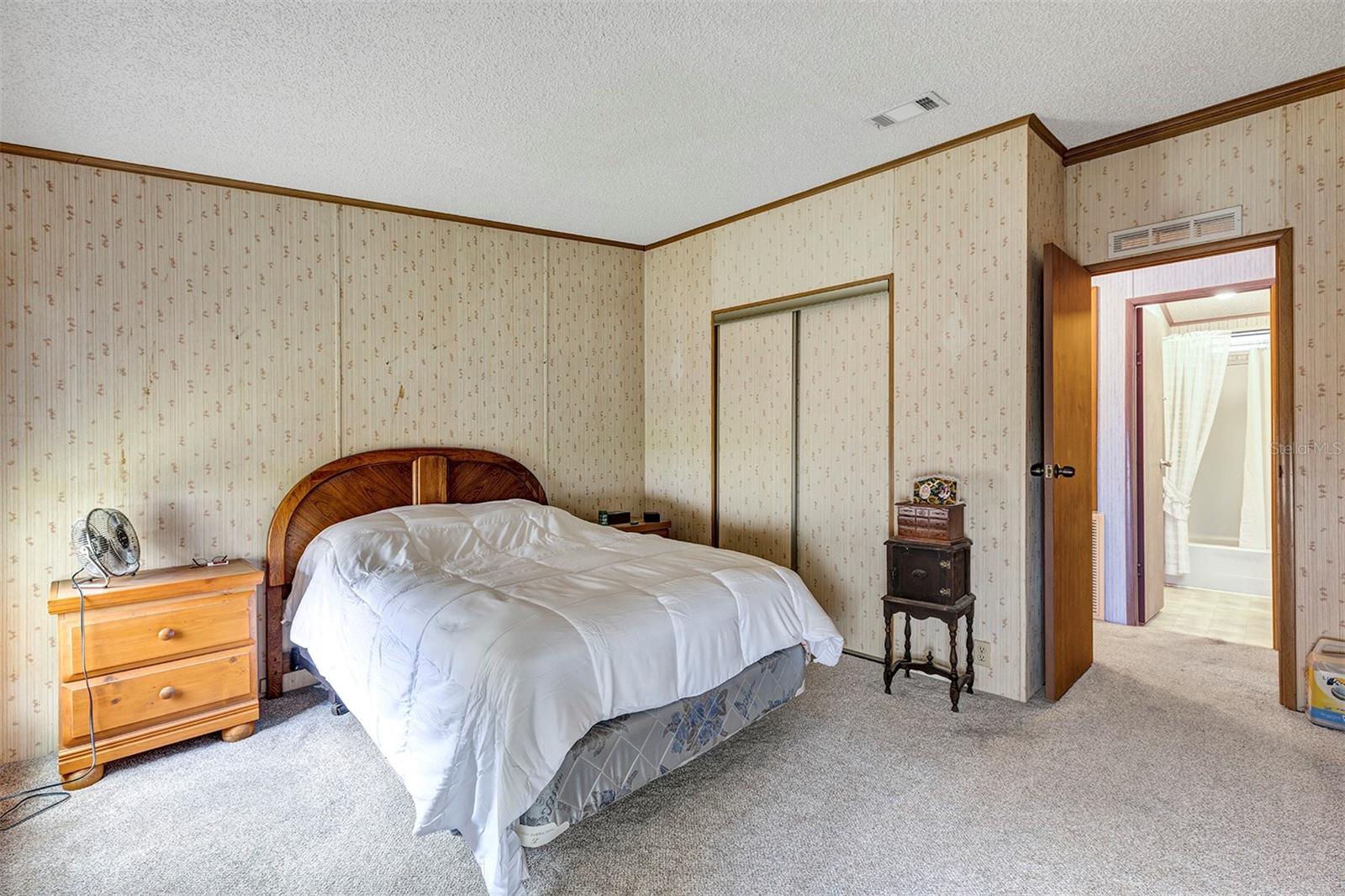 3033 MYAKKA RIVER RD, TAVARES, FL, 32778