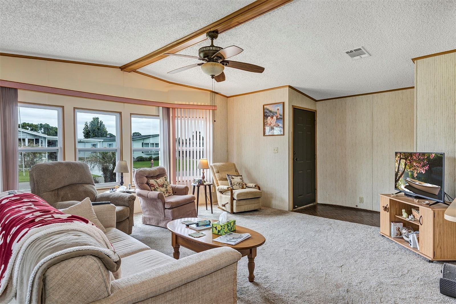 3033 MYAKKA RIVER RD, TAVARES, FL, 32778