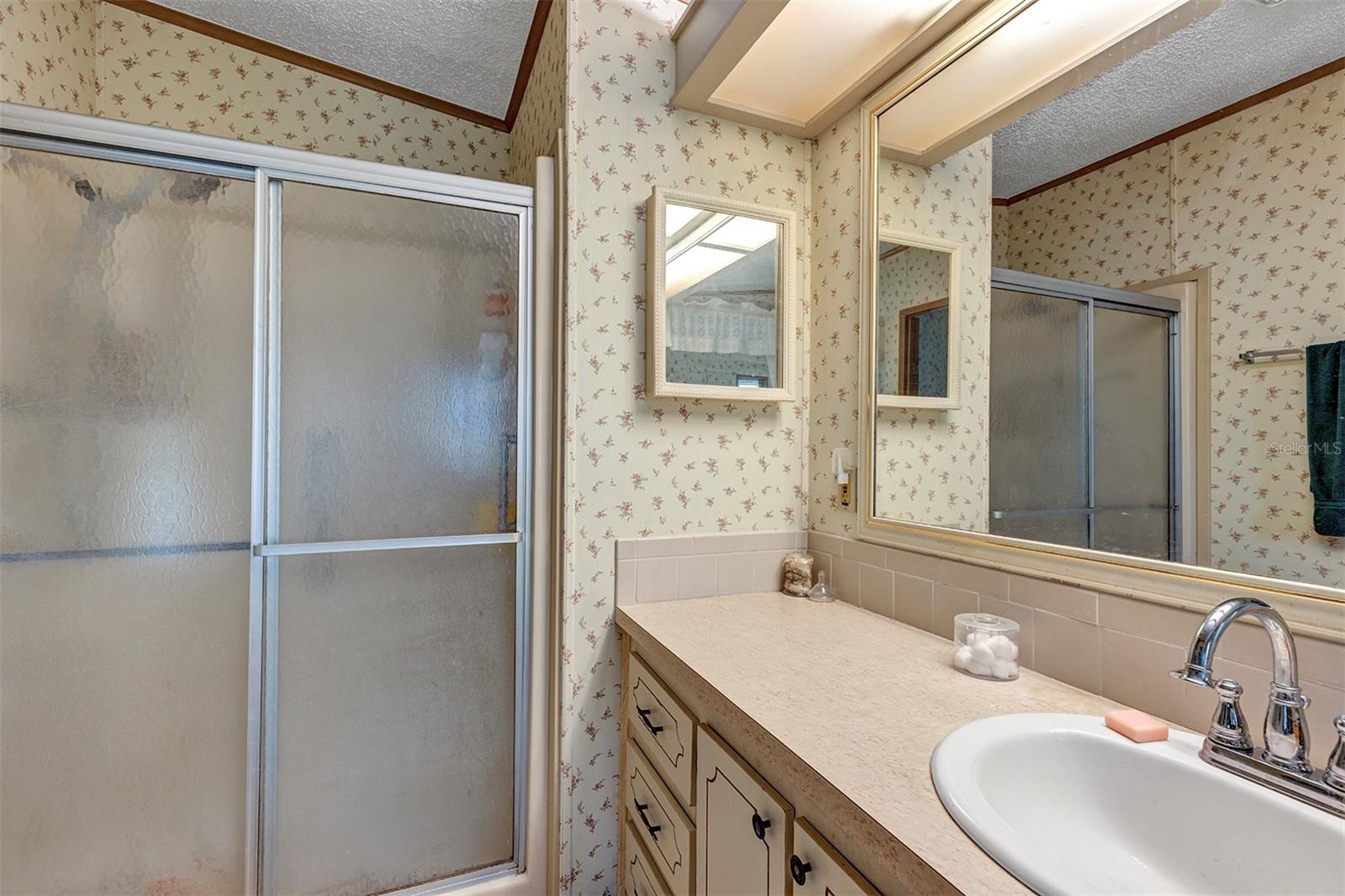 3033 MYAKKA RIVER RD, TAVARES, FL, 32778