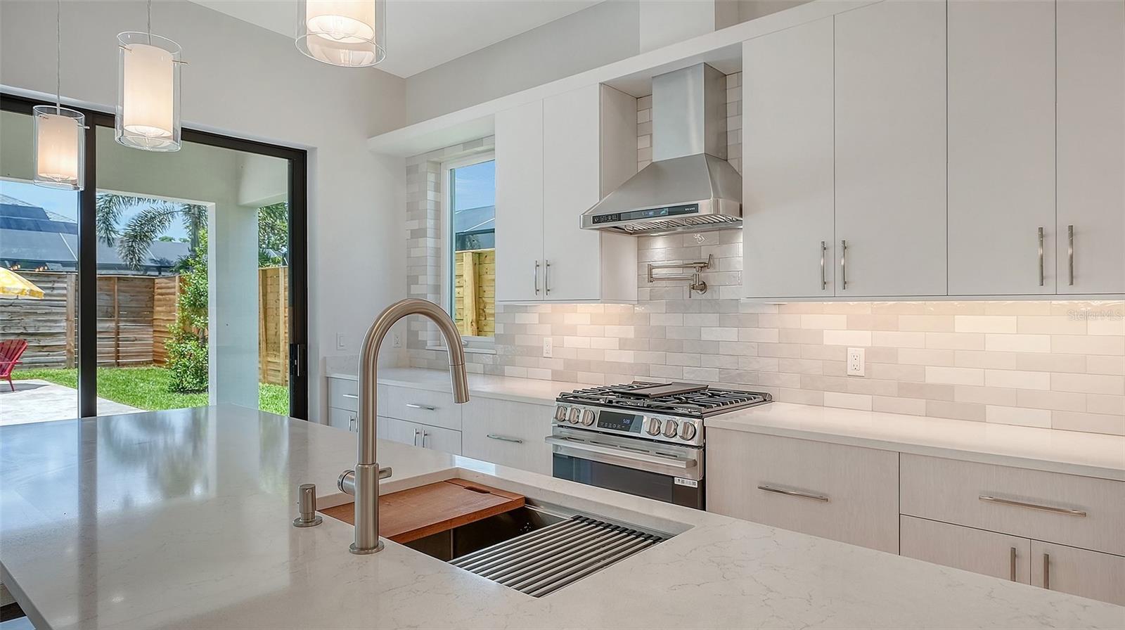 2225 FLORINDA ST, SARASOTA, FL, 34231