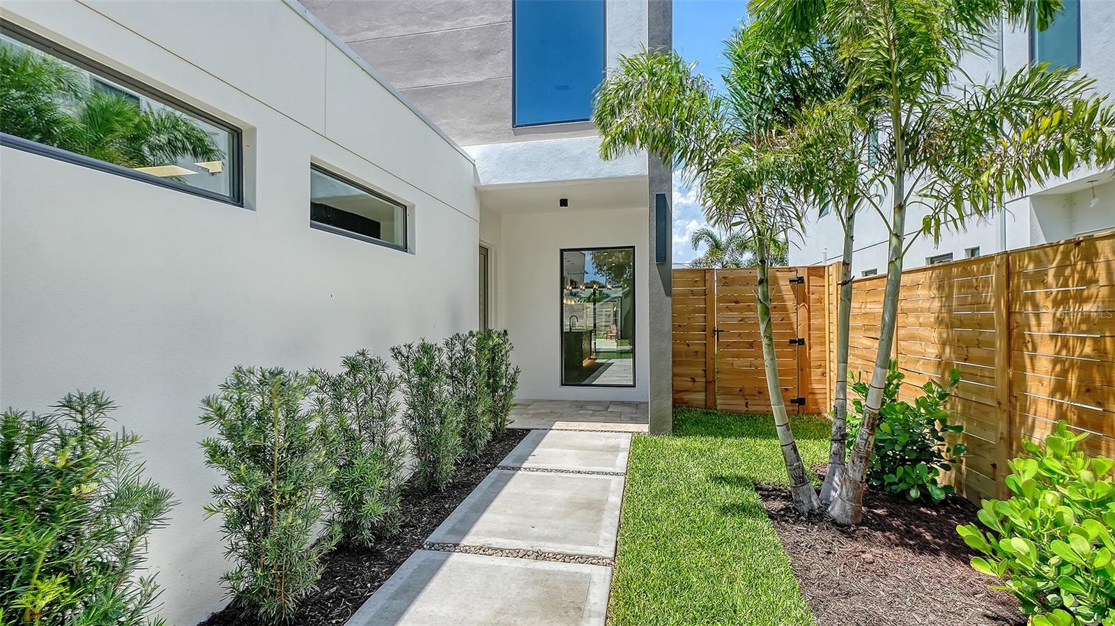 2225 FLORINDA ST, SARASOTA, FL, 34231