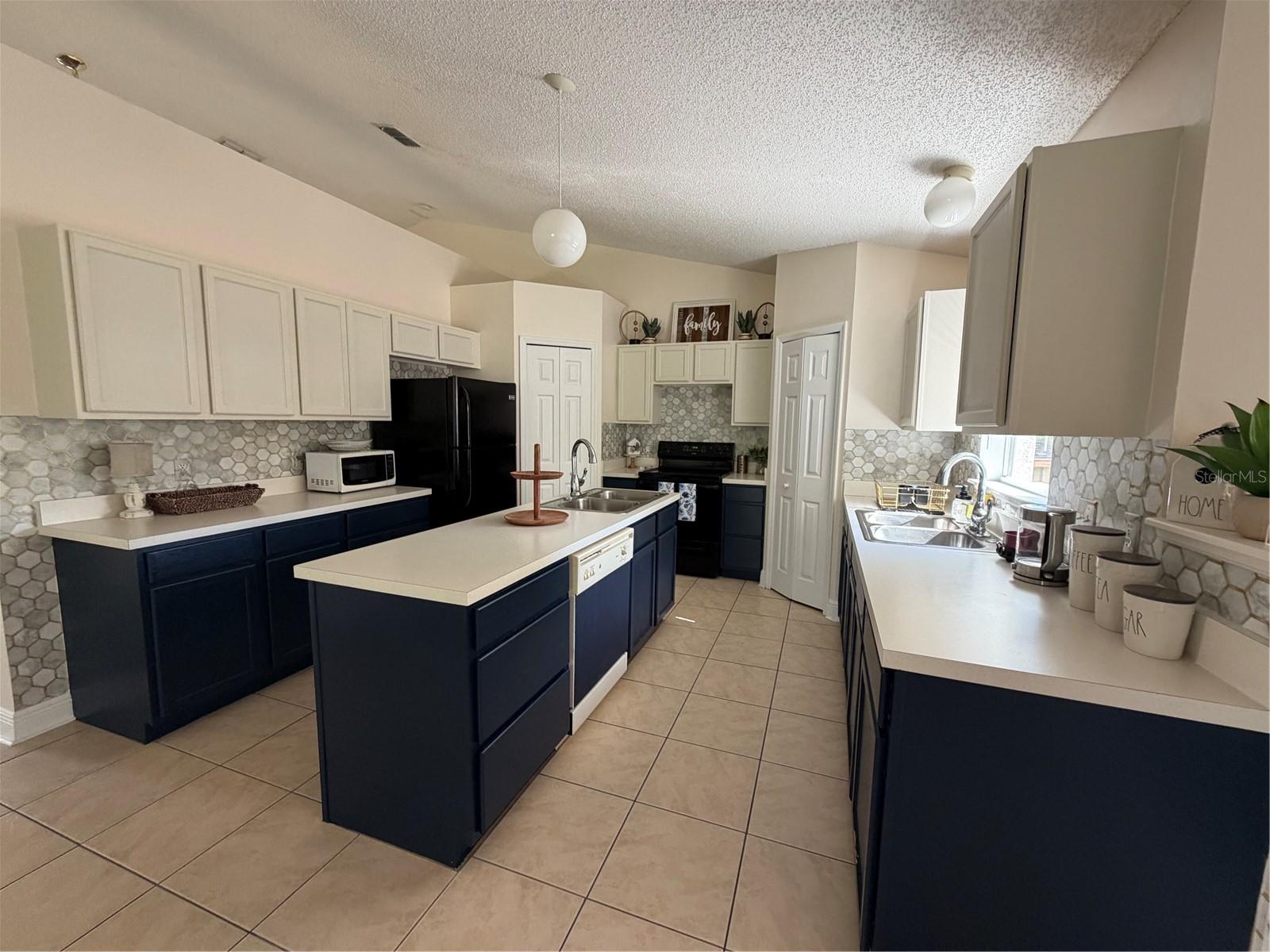 2717 ORPHA LN, APOPKA, FL, 32712