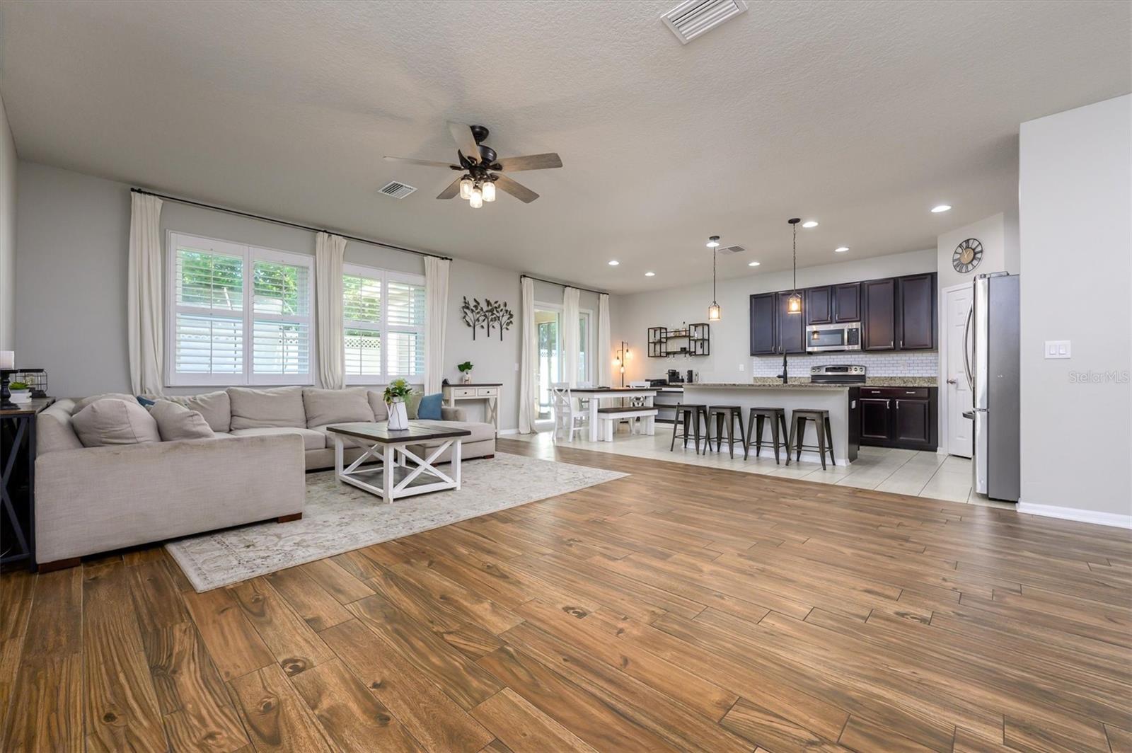 32698 WINDELSTRAW DR, WESLEY CHAPEL, FL, 33545