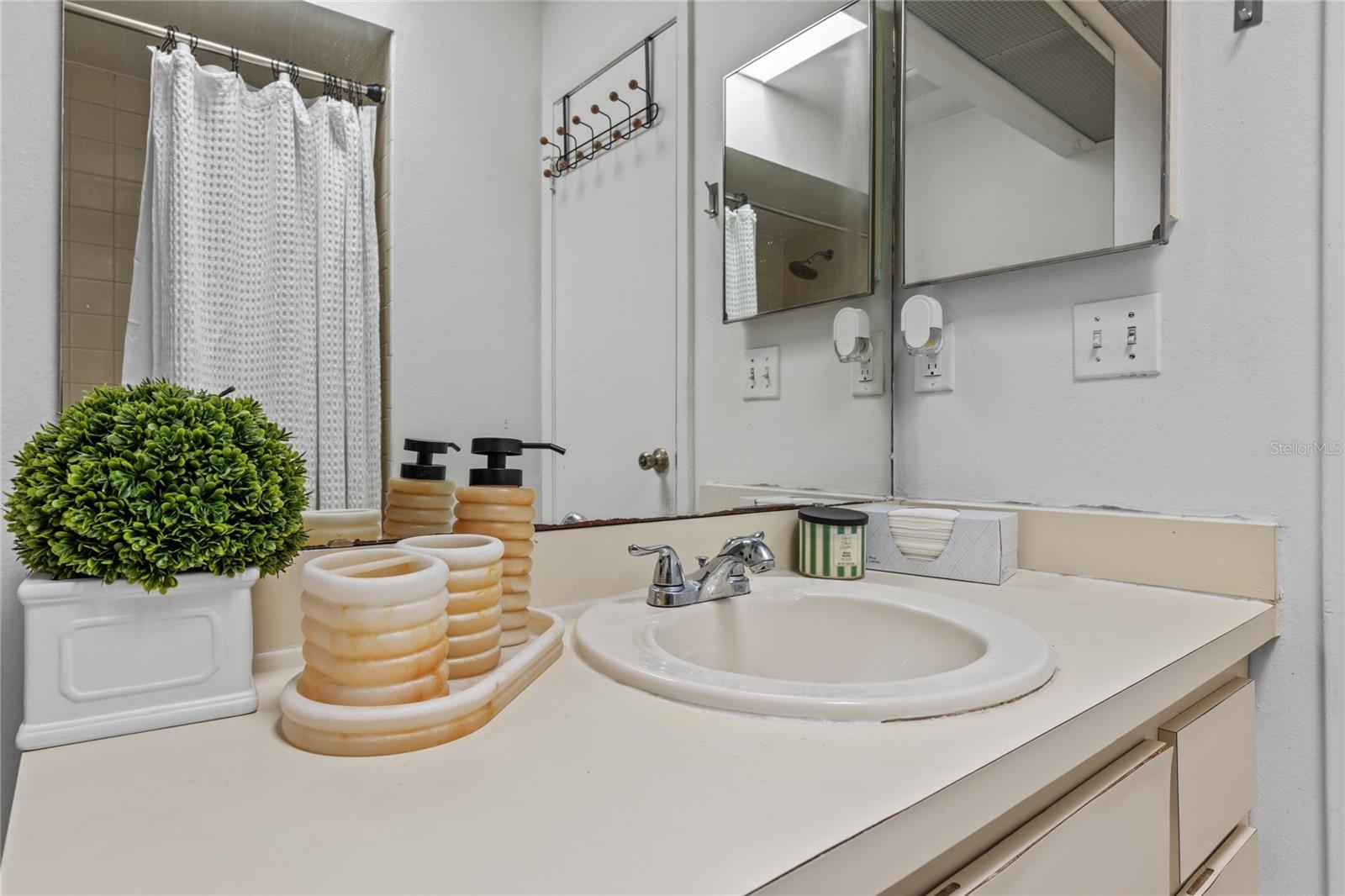 335 KIRKCALDY DR, WINTER SPRINGS, FL, 32708