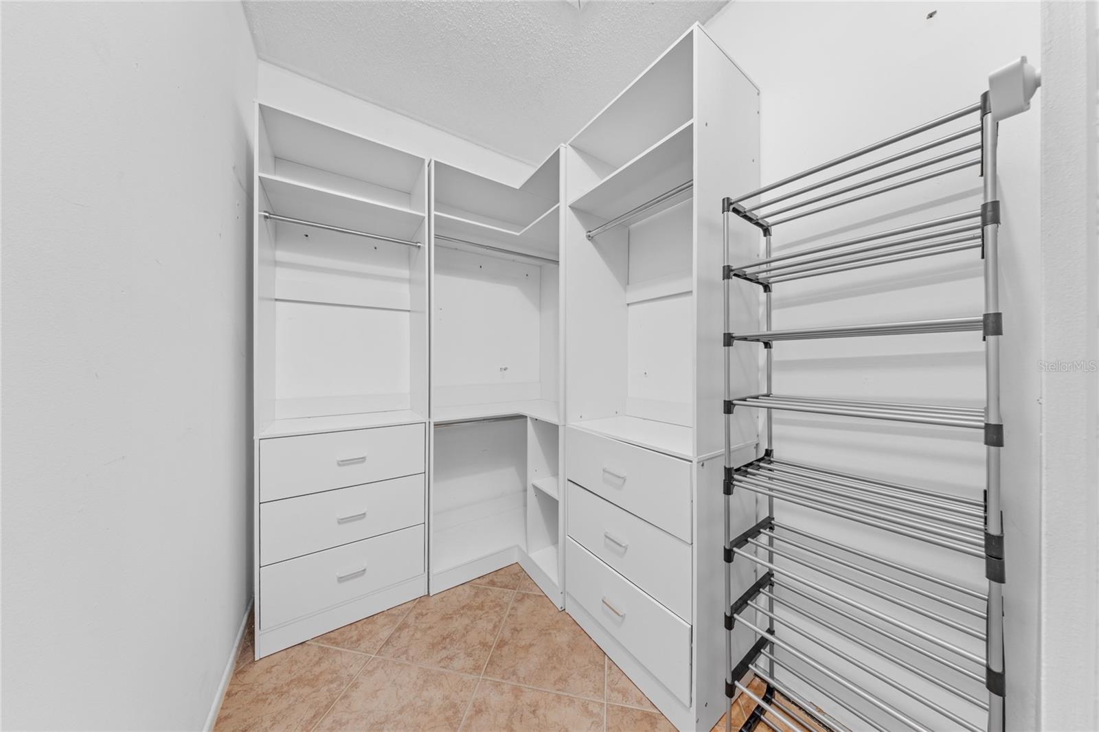 335 KIRKCALDY DR, WINTER SPRINGS, FL, 32708