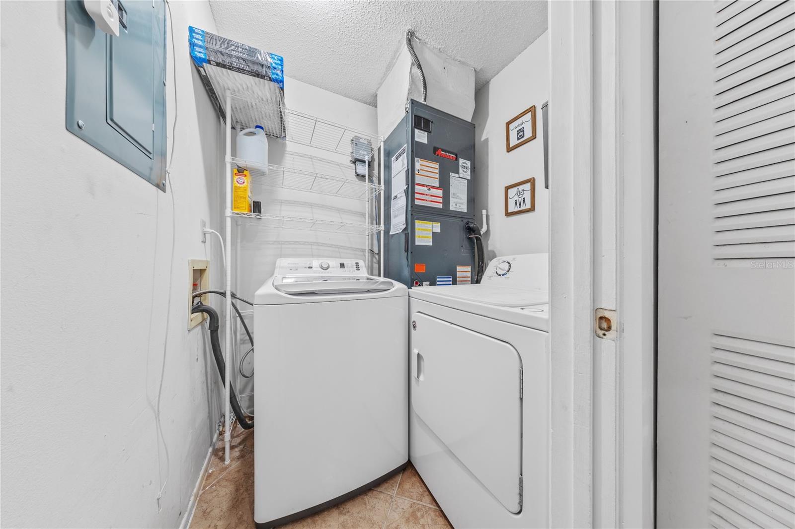 335 KIRKCALDY DR, WINTER SPRINGS, FL, 32708