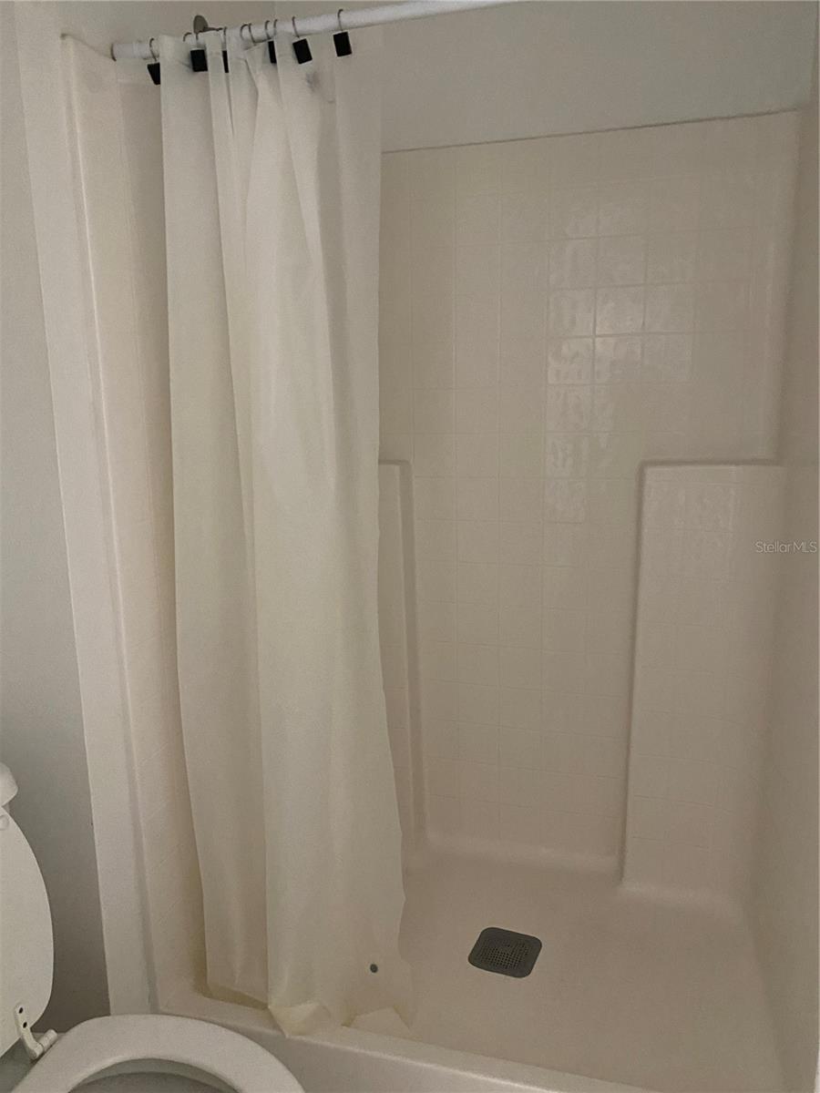 2210 NICOLLETT WAY, LEESBURG, FL, 34748