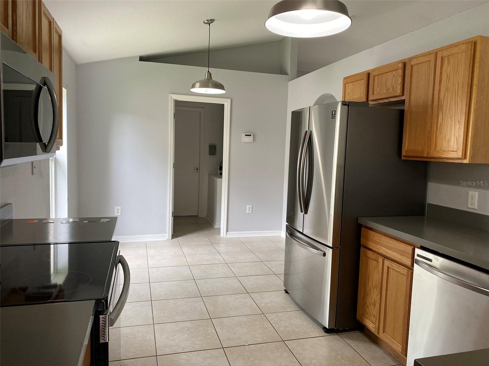 2210 NICOLLETT WAY, LEESBURG, FL, 34748