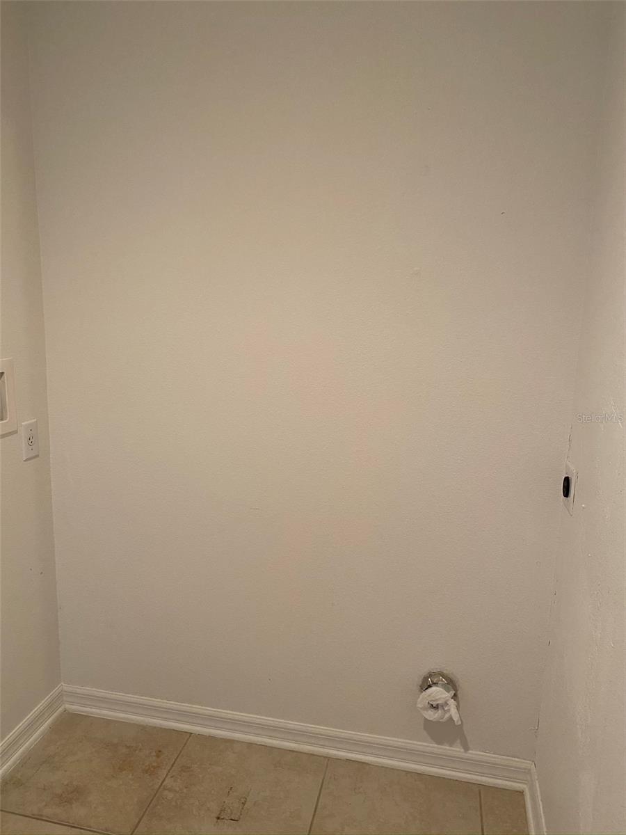 2210 NICOLLETT WAY, LEESBURG, FL, 34748