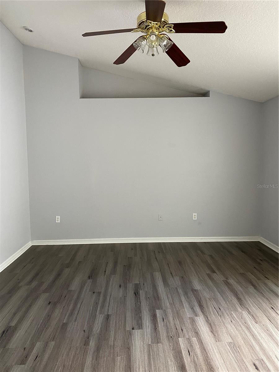 2210 NICOLLETT WAY, LEESBURG, FL, 34748