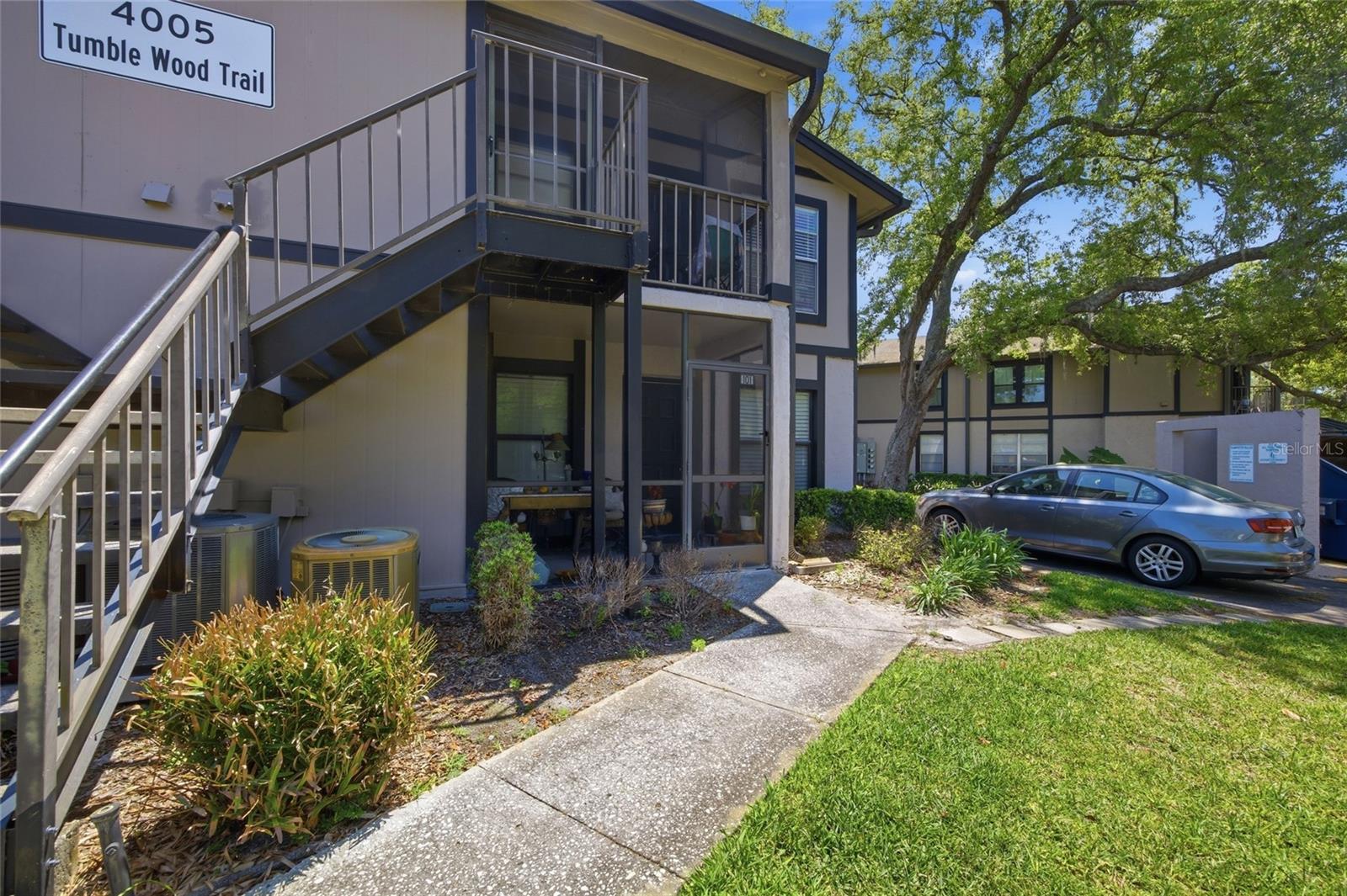 4005 TUMBLE WOOD TRL #101, TAMPA, FL, 33613