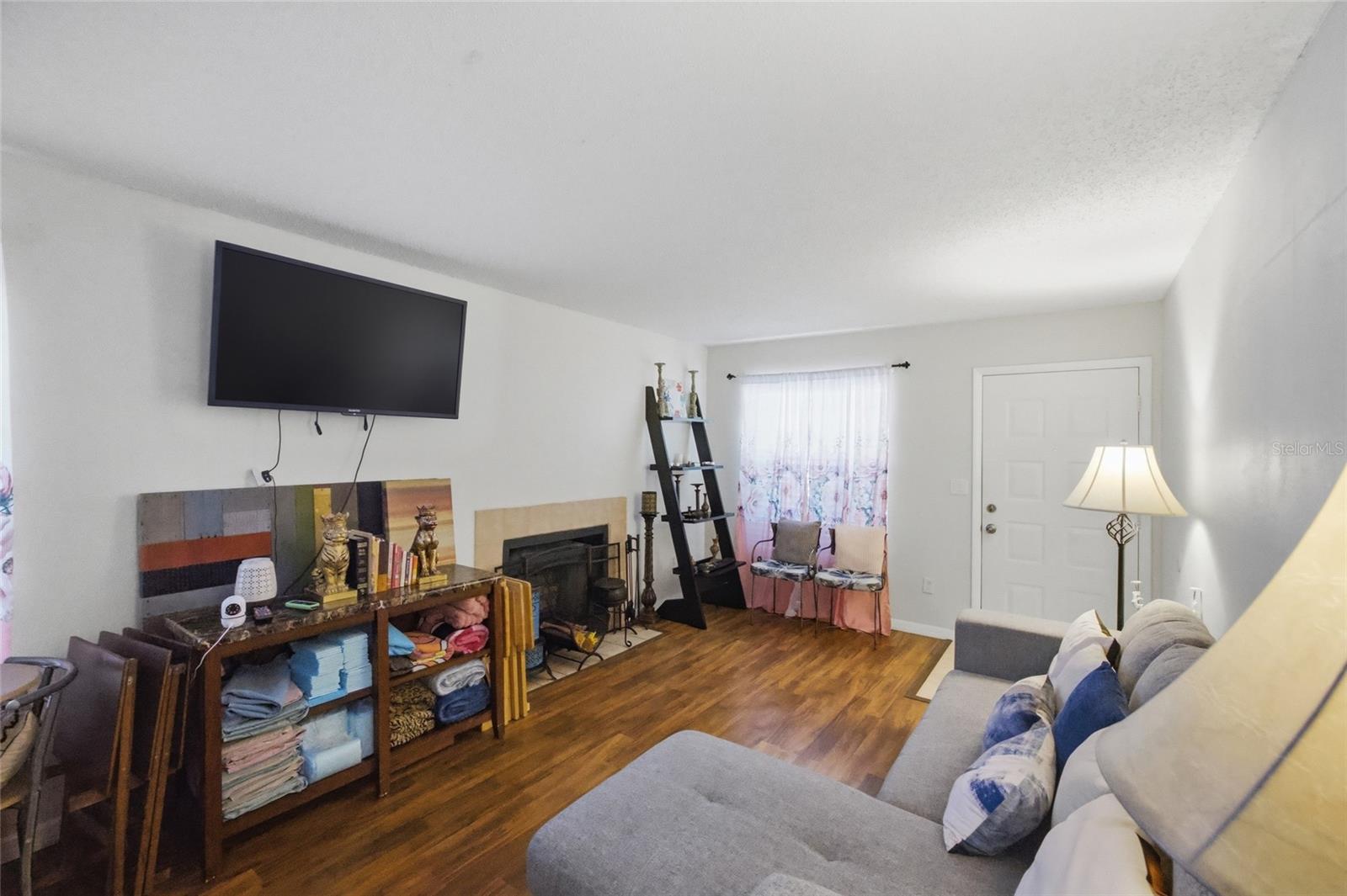 4005 TUMBLE WOOD TRL #101, TAMPA, FL, 33613