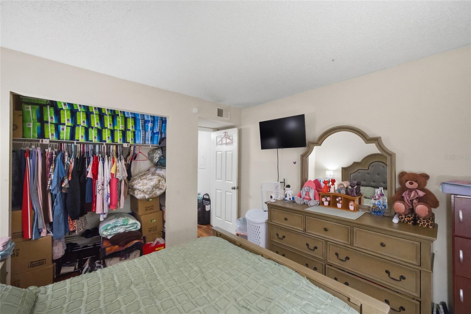 4005 TUMBLE WOOD TRL #101, TAMPA, FL, 33613