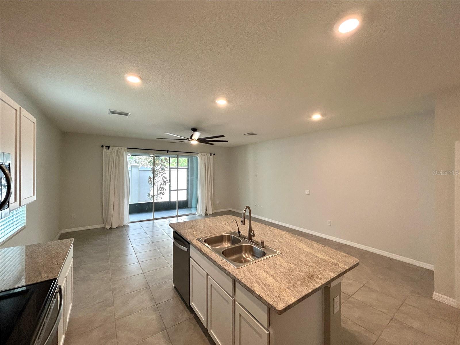 2946 SUNCOAST PLAINS DR, ODESSA, FL, 33556