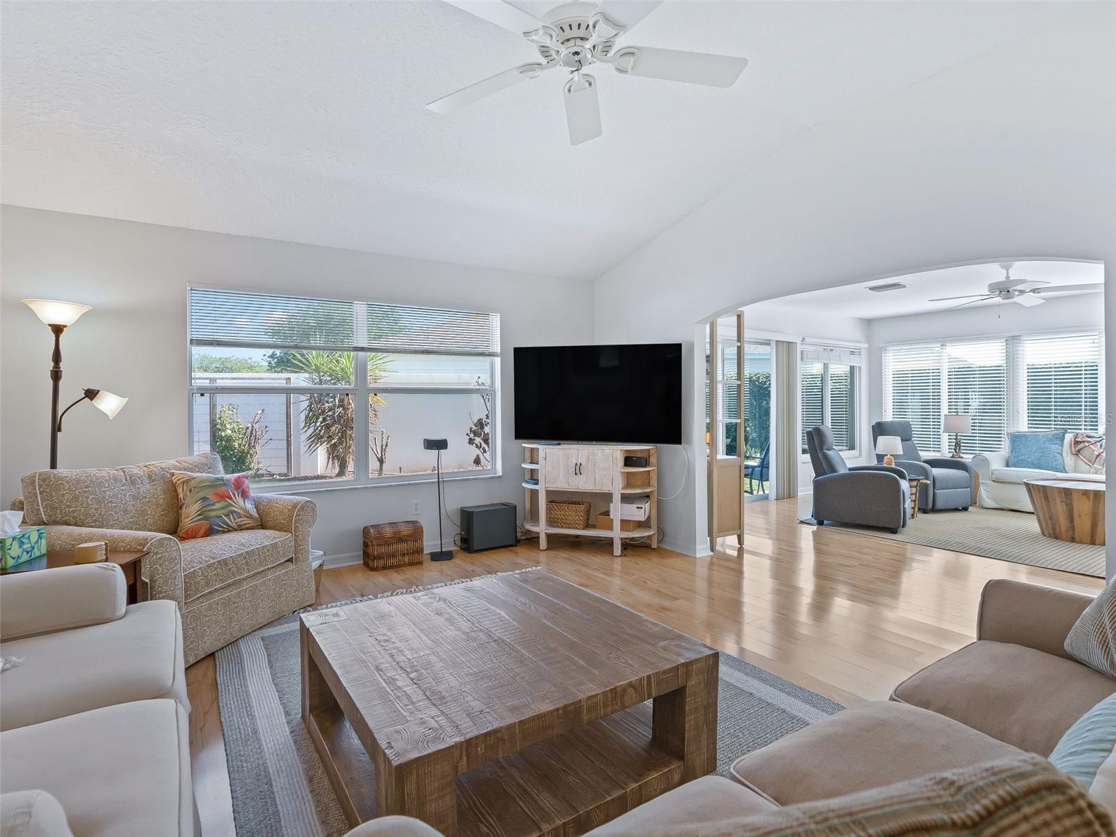 949 TANGLEWOOD PL, THE VILLAGES, FL, 32162