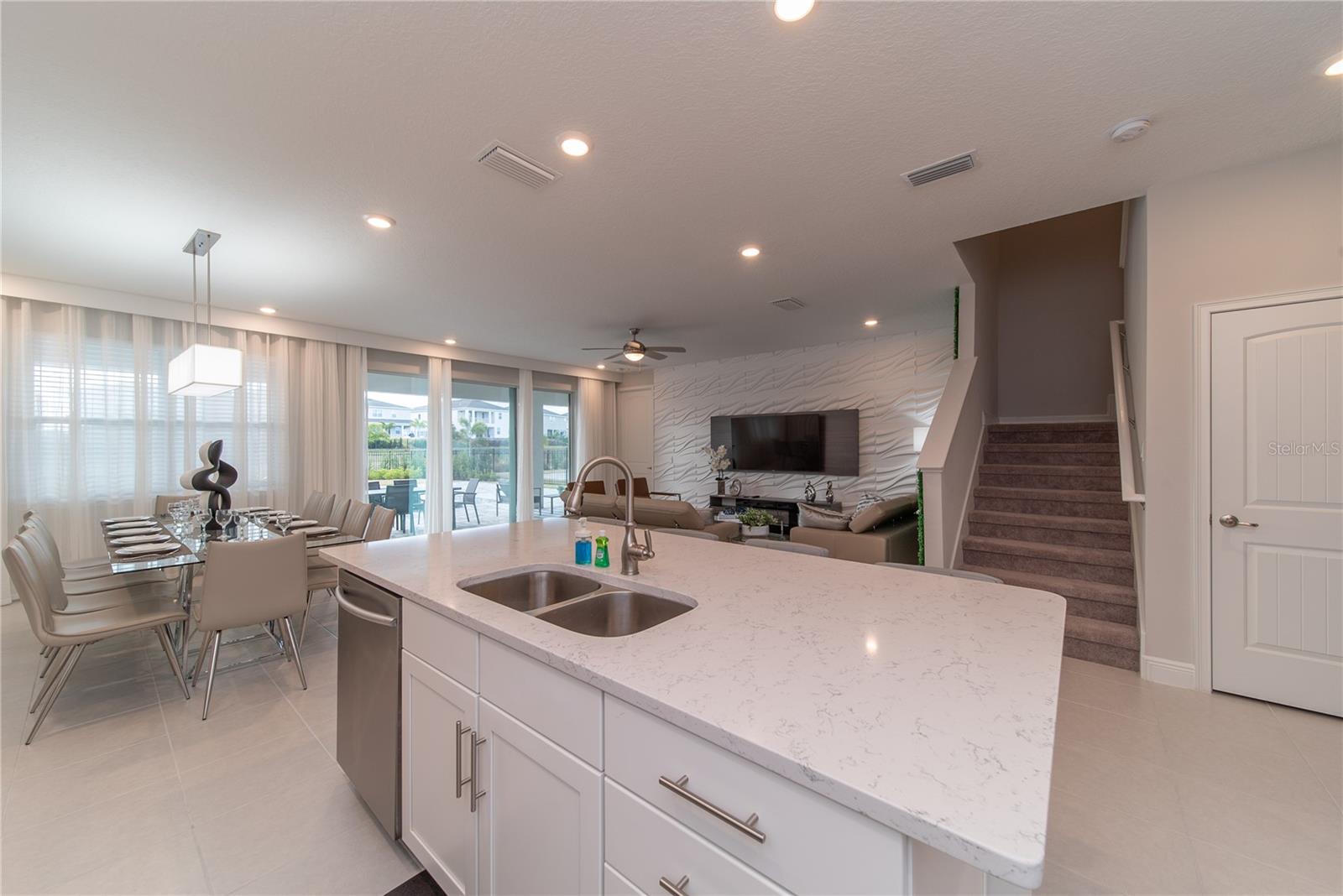 256 AUBURN AVE, KISSIMMEE, FL, 34747