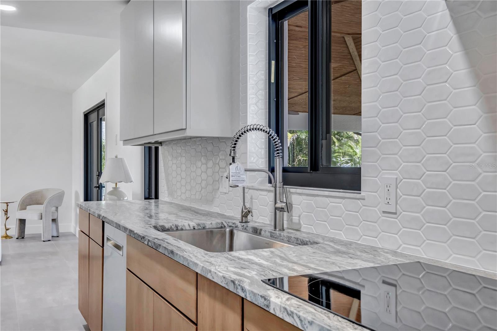 15180 LYNEBURG AVE, PORT CHARLOTTE, FL, 33981