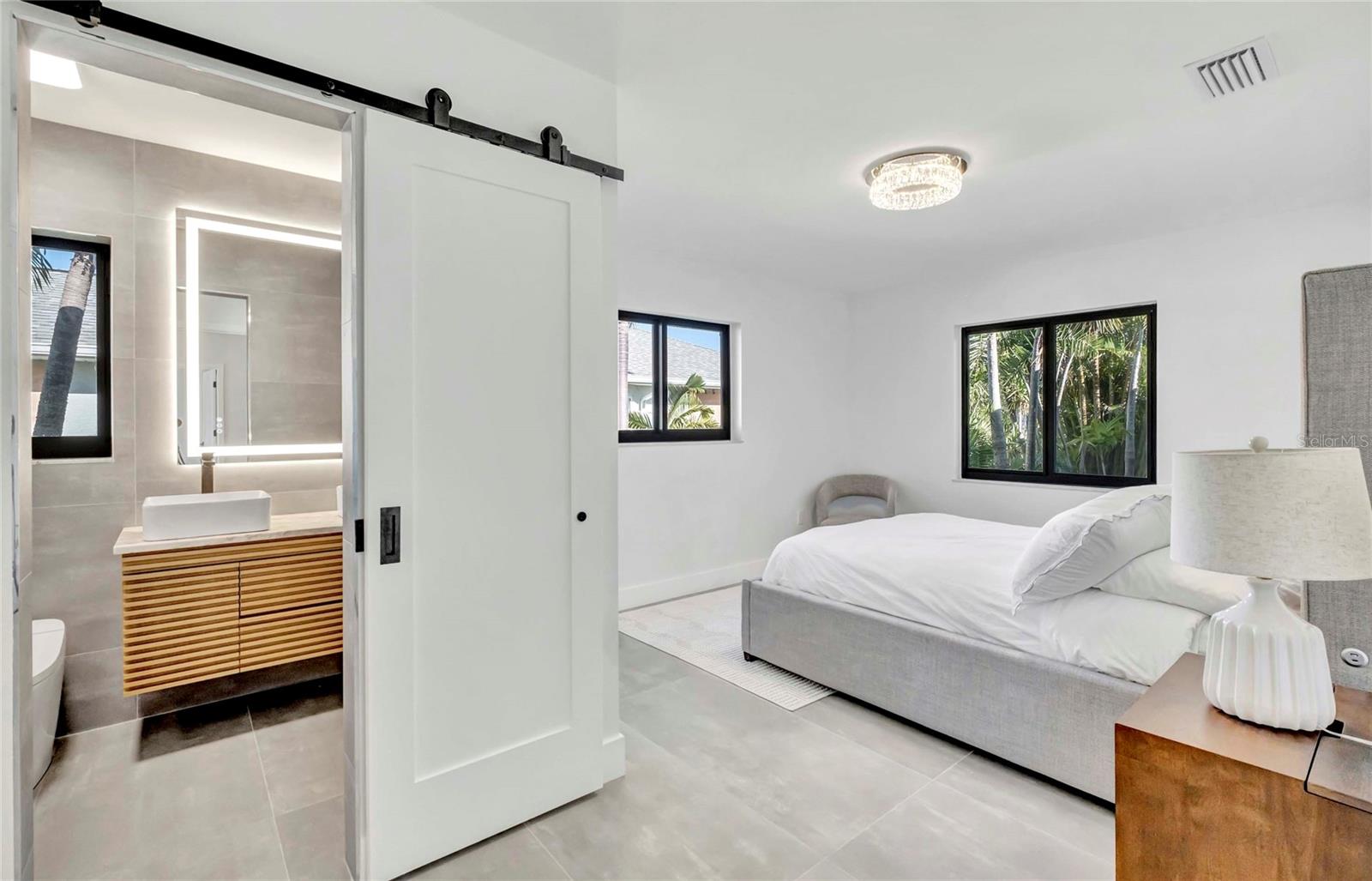 15180 LYNEBURG AVE, PORT CHARLOTTE, FL, 33981