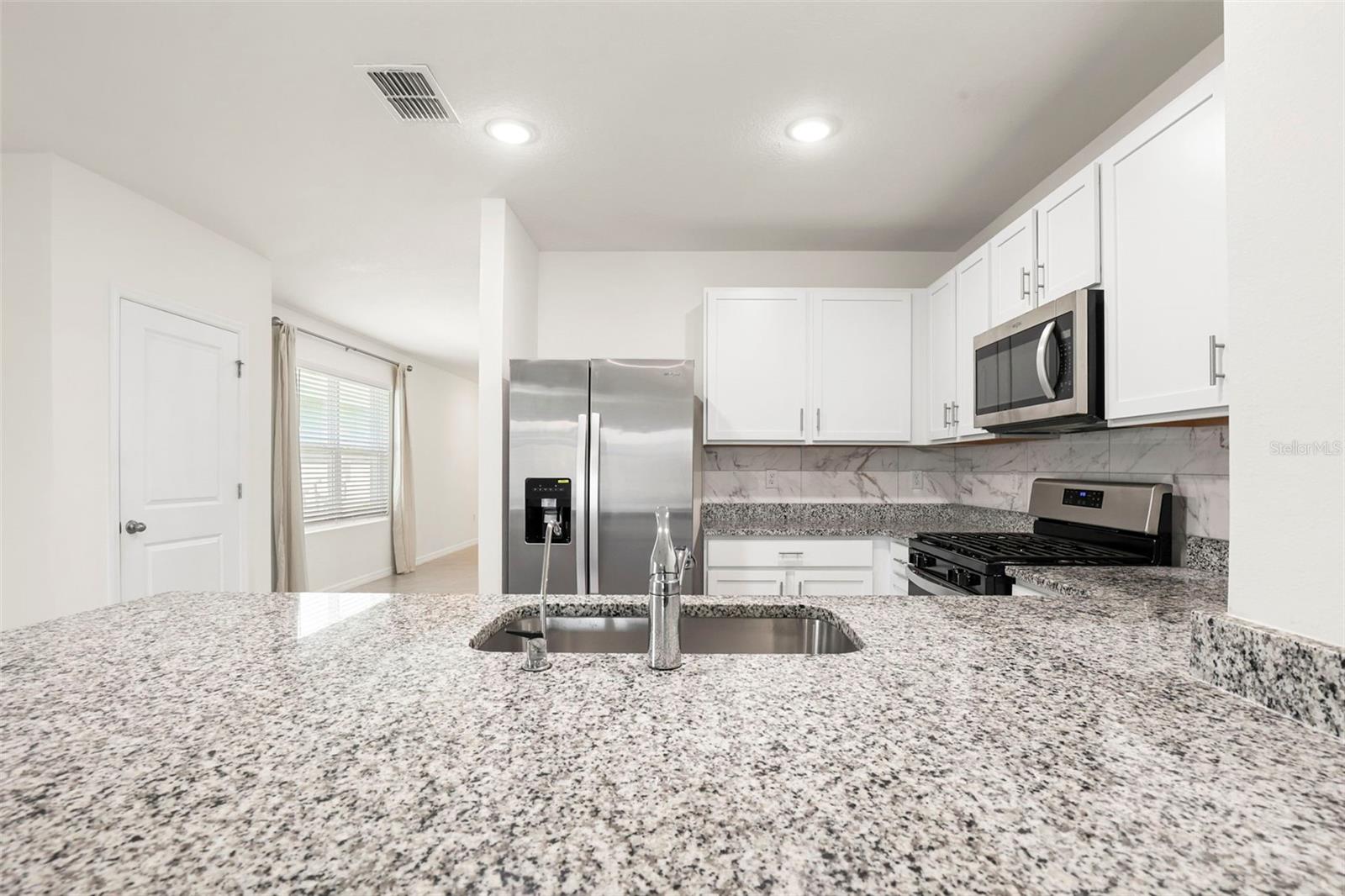 35724 SUNFLOWER HILL DR, ZEPHYRHILLS, FL, 33541