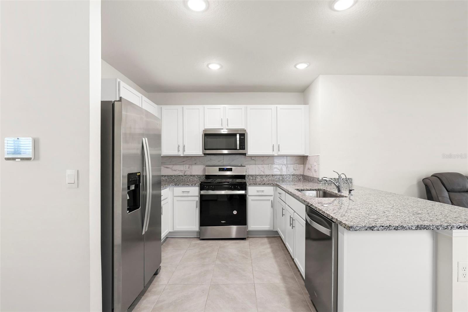 35724 SUNFLOWER HILL DR, ZEPHYRHILLS, FL, 33541