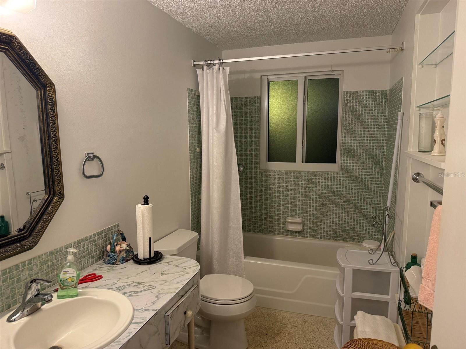 1032 WINSOME RD, NORTH FORT MYERS, FL, 33903